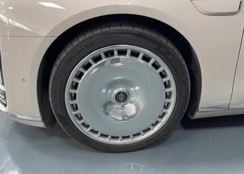 Hima S800 2025 Model, Range-Extended Starlight Executive Edition, 4 Seats — миниатюра 4