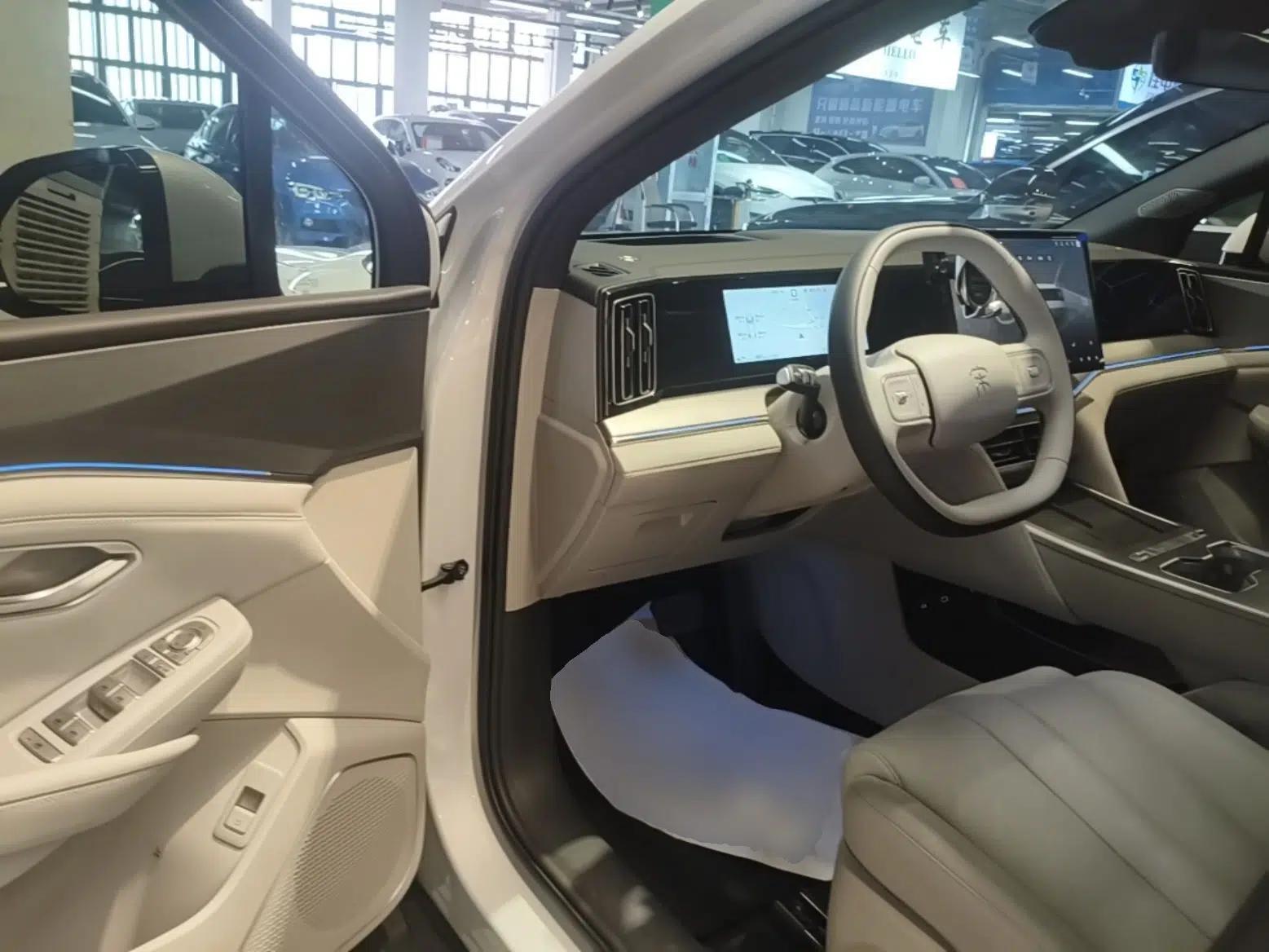 BYD Song Ultra EV 2026 Model 710KM Excellence Version — миниатюра 18