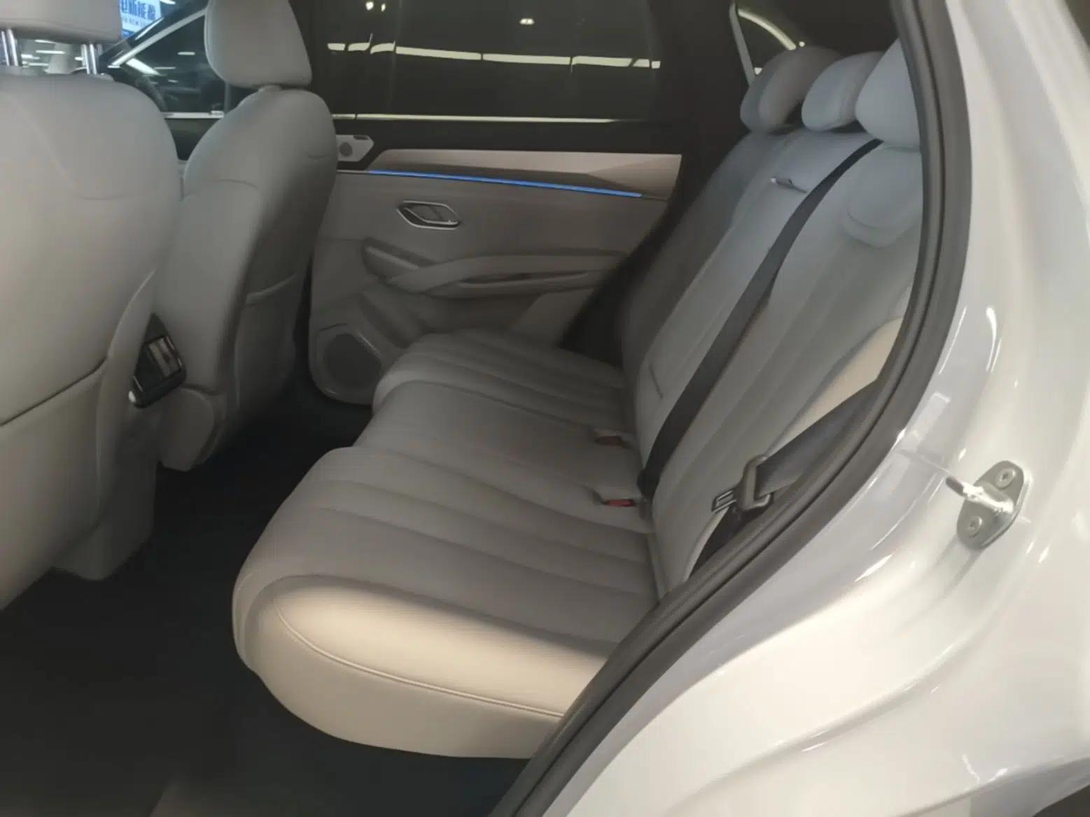 BYD Song Ultra EV 2026 Model 710KM Excellence Version — миниатюра 20