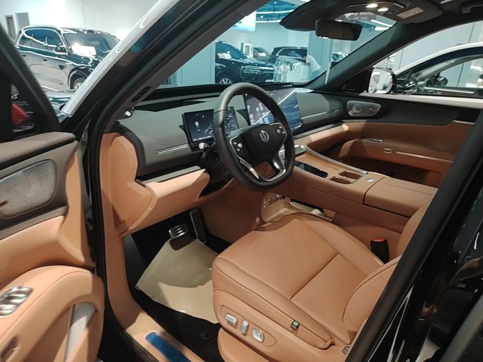Leapmotor D19 2026 Range-Extended 500 Smart Luxury Edition Seven-Seat — миниатюра 22