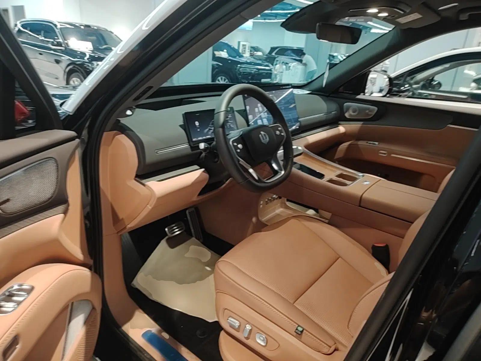 Leapmotor D19 2026 Range-Extended 500 Smart Luxury Edition Seven-Seat — миниатюра 23