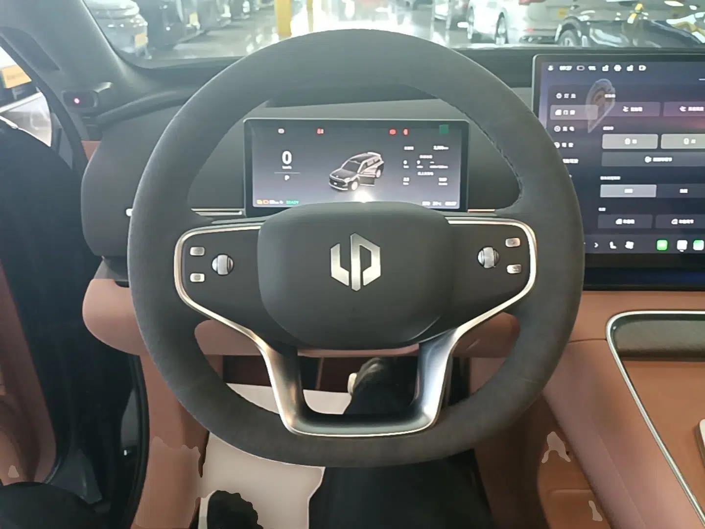 Leapmotor D19 2026 Pure Electric 720 Smart Luxury Edition Six-Seat — миниатюра 18