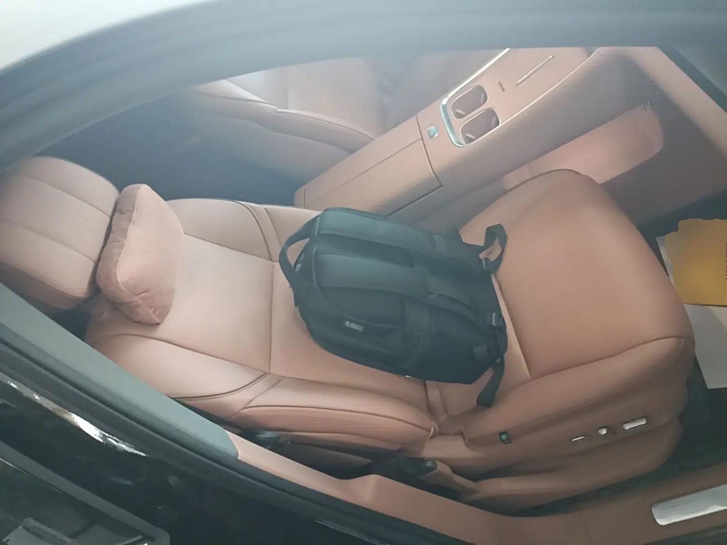 Leapmotor D19 2026 Pure Electric 720 Smart Luxury Edition Six-Seat — миниатюра 24