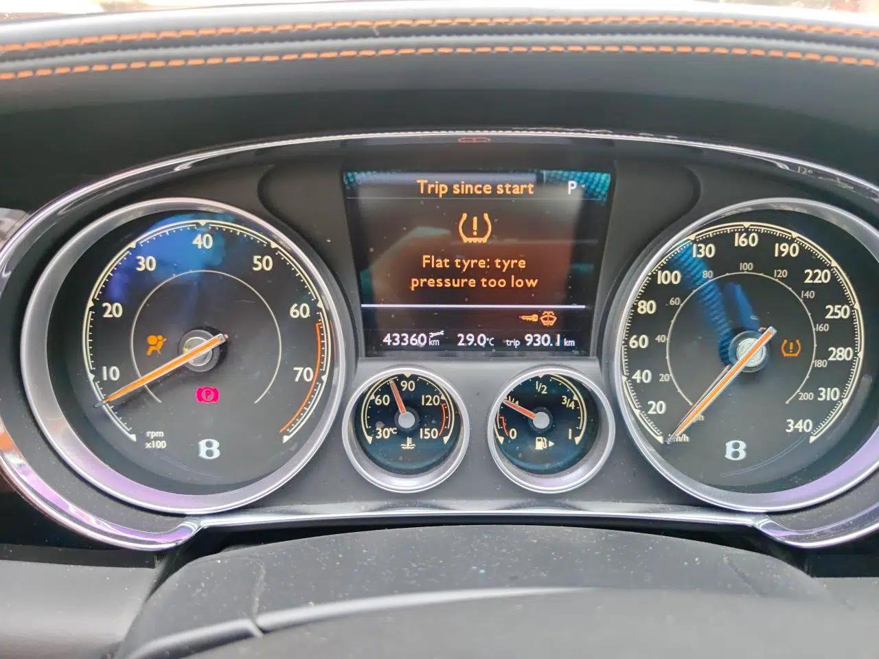 Bentley Continental GT Bentley Continental GT, 4.0L V8, automatic, 4 seats (parallel import) — миниатюра 11