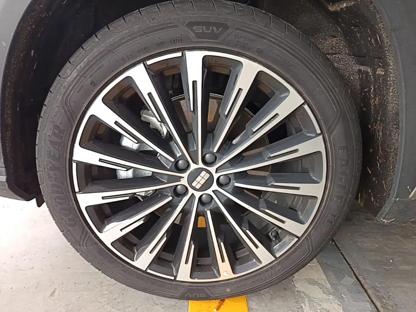 Geely Galaxy M7 2026 Model Yuanyoujia 225km Starship Edition — миниатюра 10