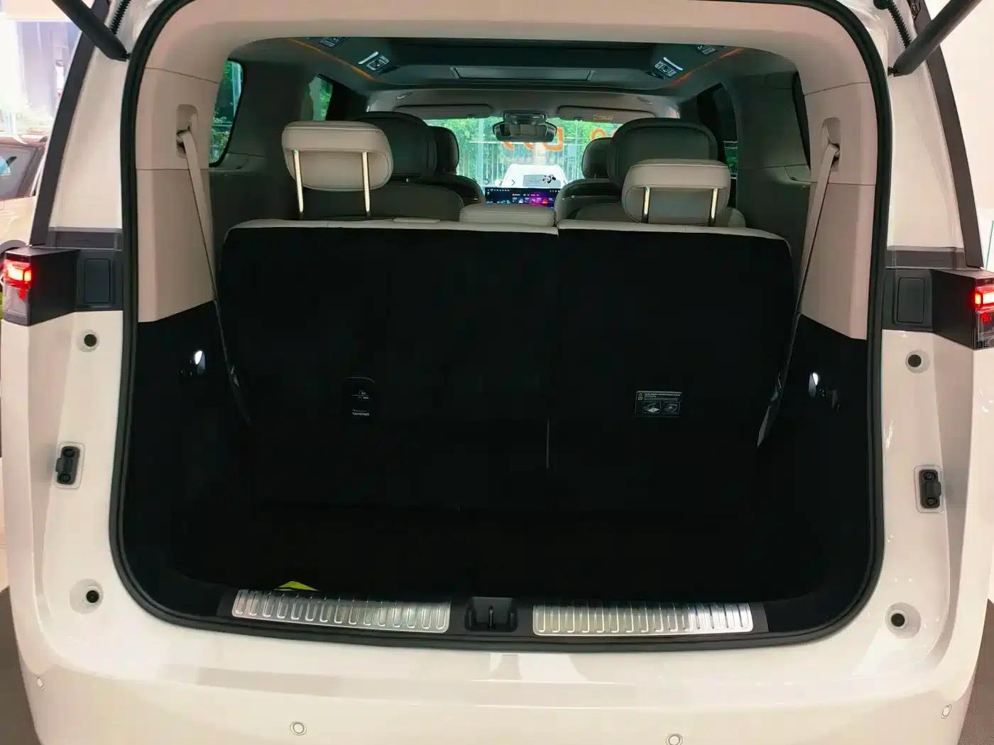 Leapmotor D99 2026 Pure Electric 700 Smart Edition — миниатюра 29
