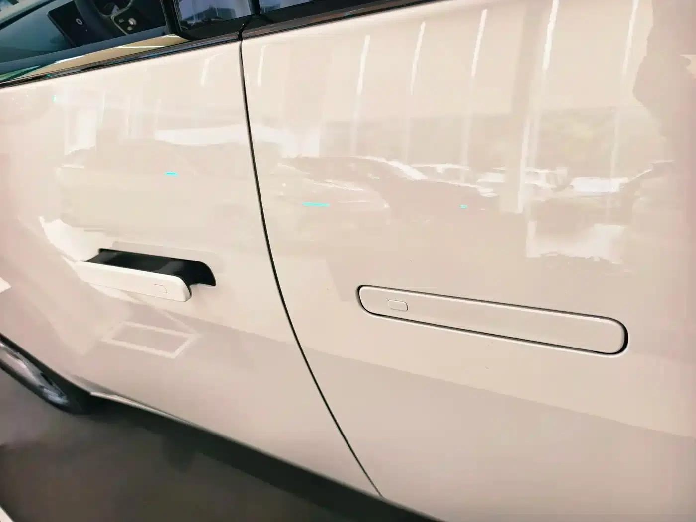 Leapmotor D99 2026 Pure Electric 700 Smart Edition — миниатюра 6