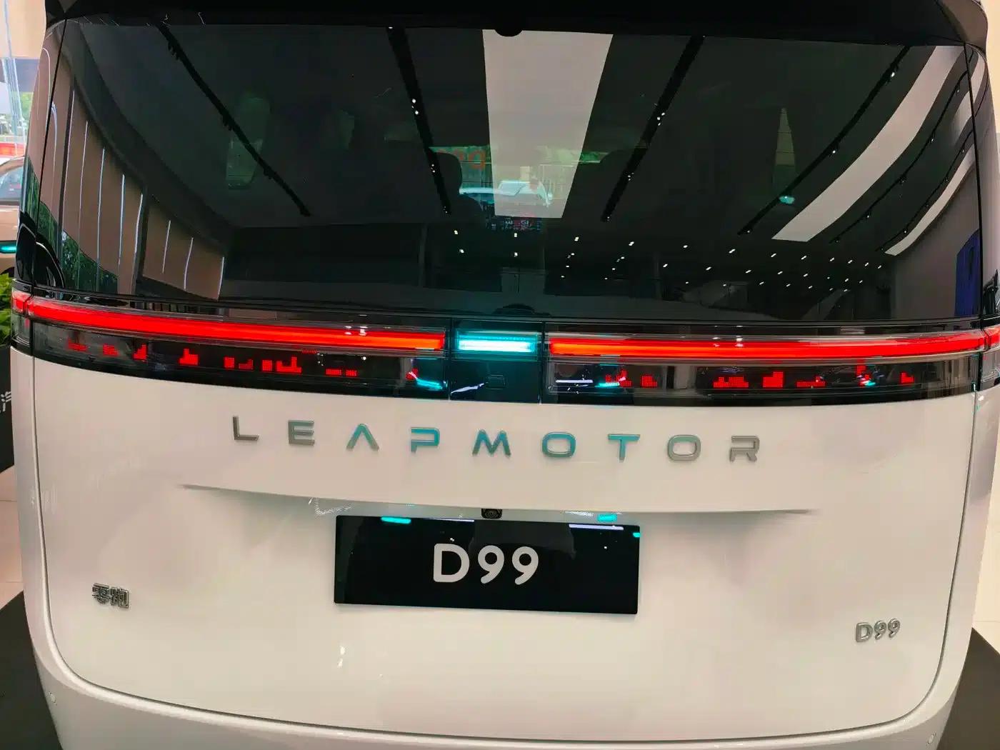 Leapmotor D99 2026 Pure Electric 700 Smart Edition — миниатюра 8