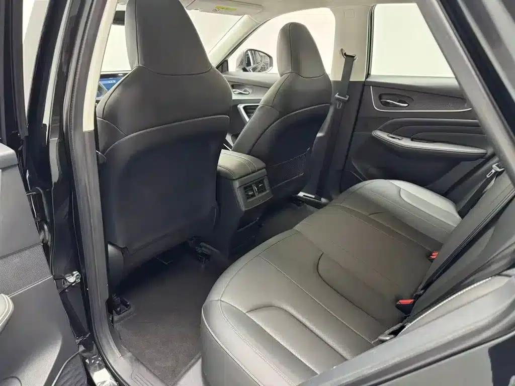 Venucia V DD-i 2023 Model 60km iD Edition — миниатюра 12