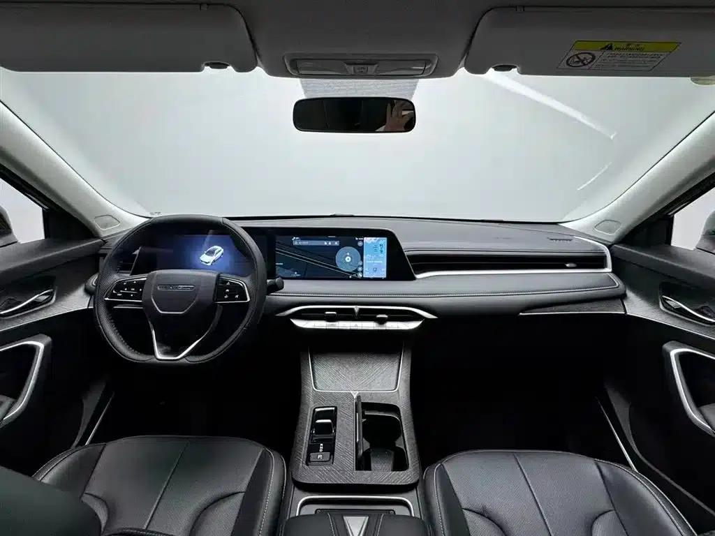 Venucia V DD-i 2023 Model 60km iD Edition — миниатюра 10