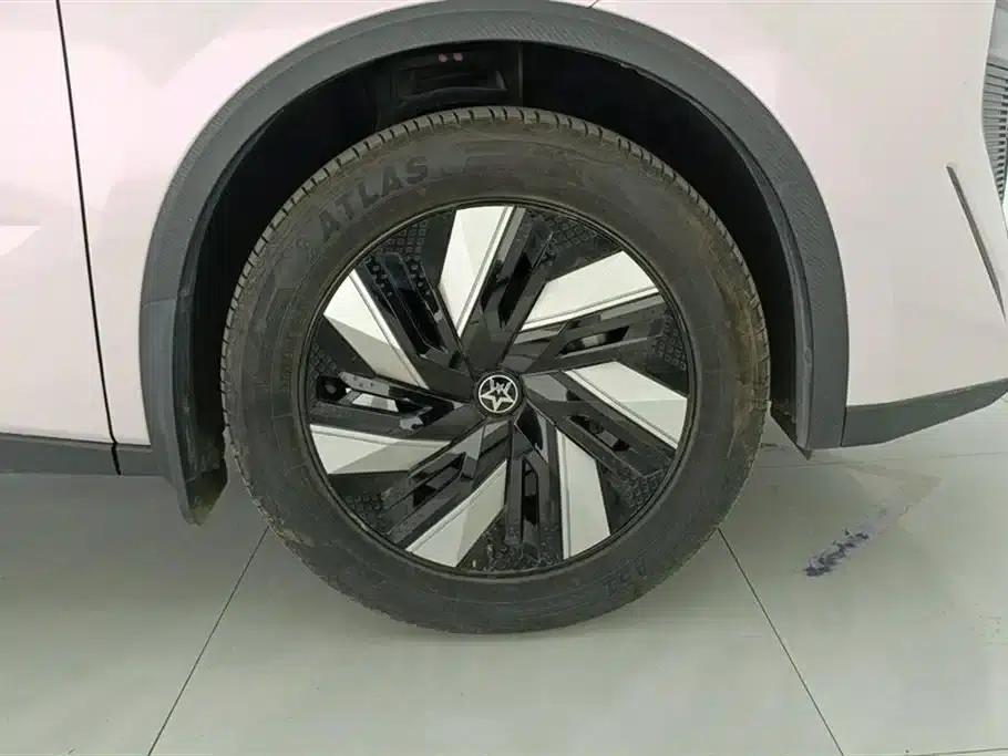 Venucia V DD-i 2023 Model 110km iE Edition — миниатюра 6