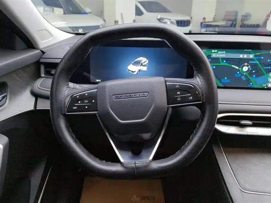 Venucia V DD-i 2023 Model 110km iE Edition — миниатюра 15