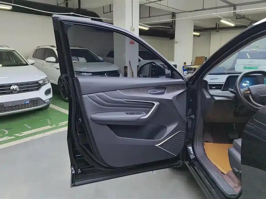 Venucia V DD-i 2023 Model 110km iE Edition — миниатюра 7