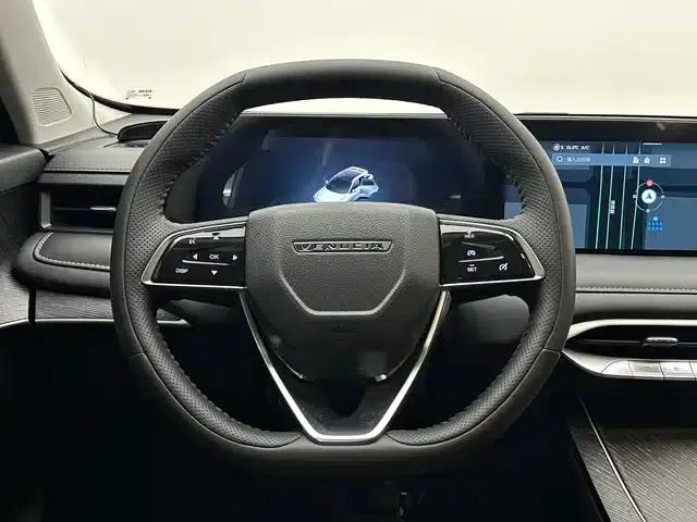 Venucia V DD-i 2023 Model 110km iE Edition — миниатюра 11