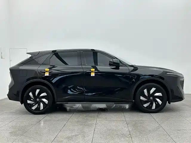 Venucia V DD-i 2023 Model 110km iE Edition — миниатюра 7