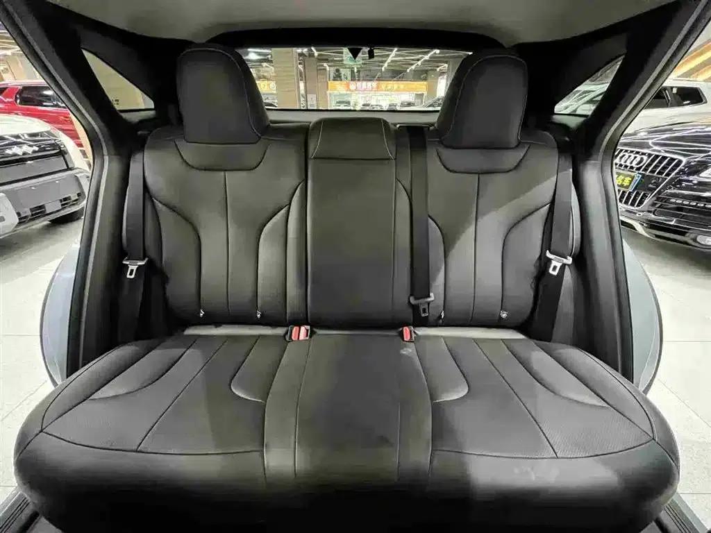 Venucia V DD-i 2023 Model 110km iE Edition — миниатюра 19