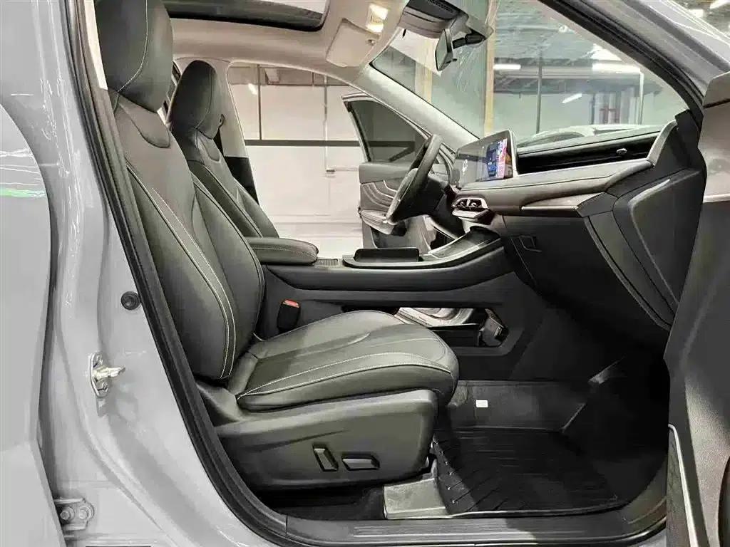 Venucia V DD-i 2023 Model 110km iE Edition — миниатюра 25