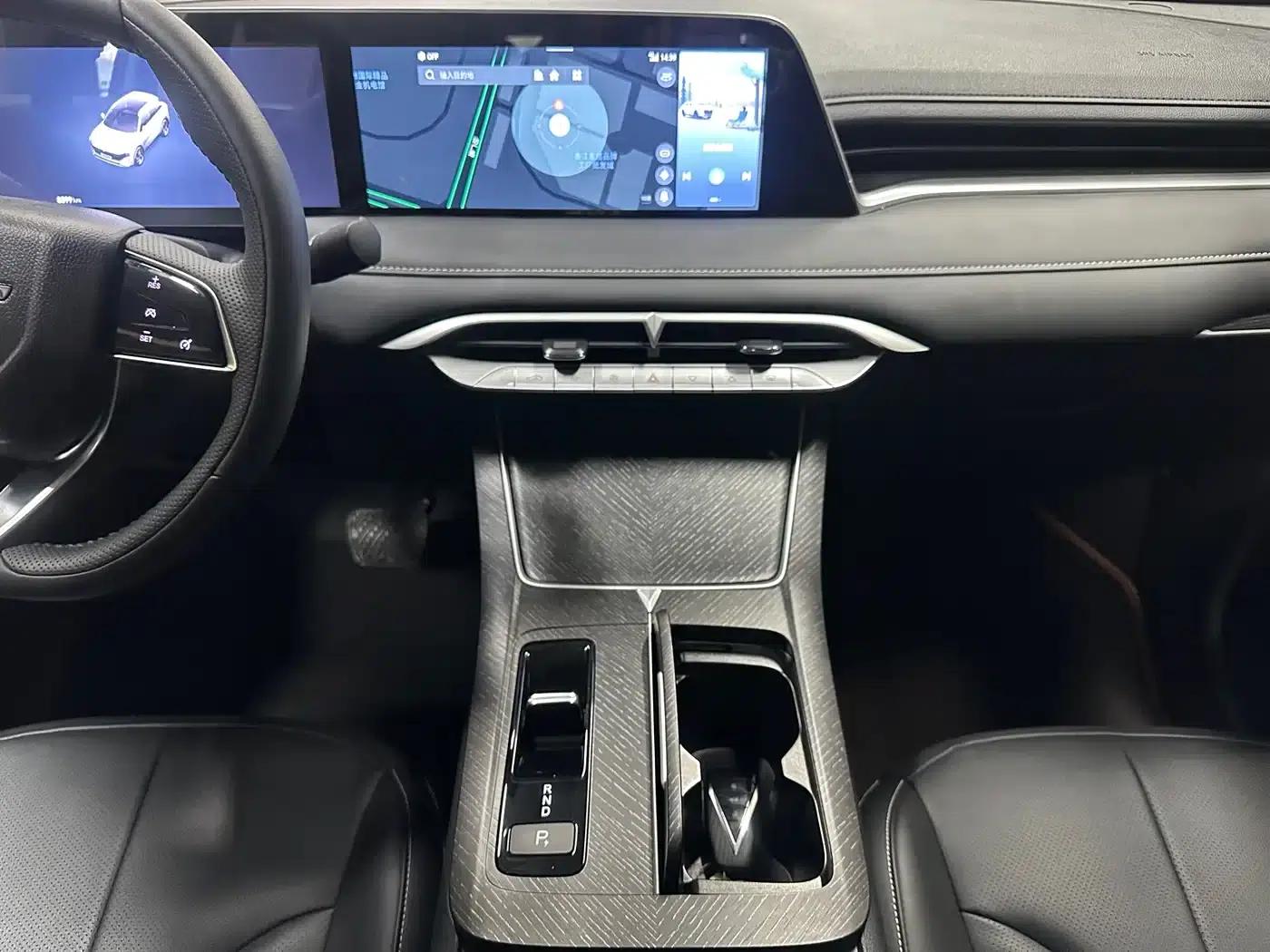 Venucia V DD-i 2023 Model 110km iE Edition — миниатюра 12