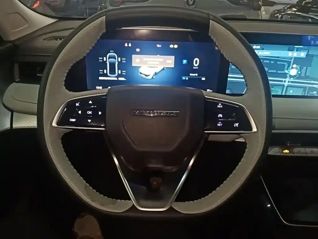Venucia V DD-i 2023 Model 110km iE Edition — миниатюра 11