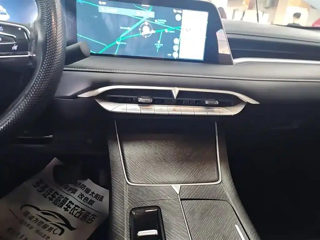 Venucia V DD-i 2023 Model 60km iD Edition — миниатюра 13