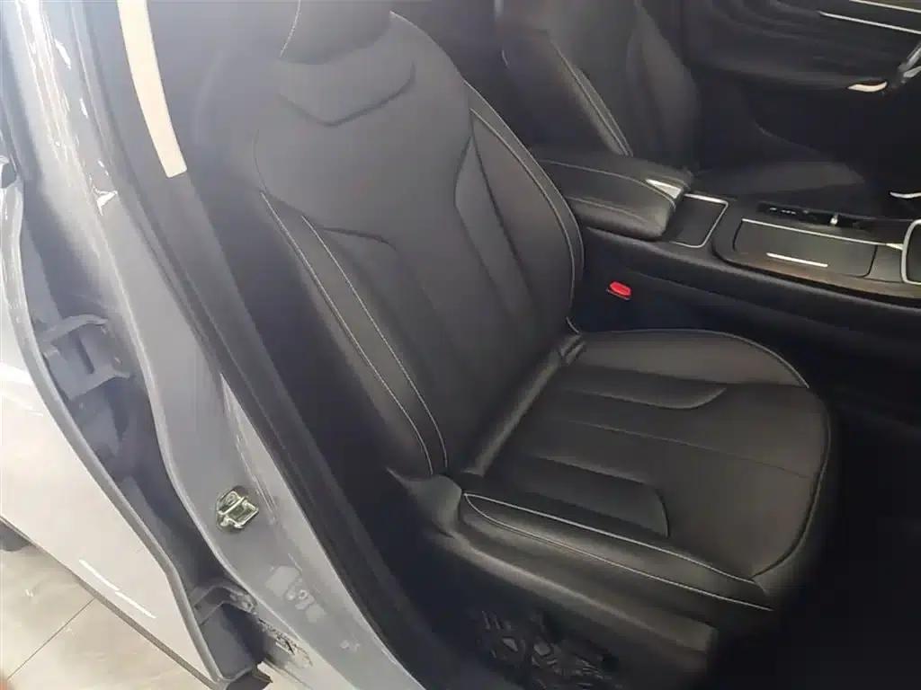 Venucia V DD-i 2023 Model 60km iD Edition — миниатюра 25