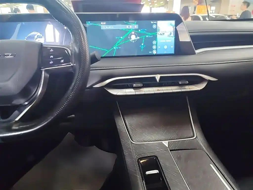 Venucia V DD-i 2023 Model 60km iD Edition — миниатюра 10