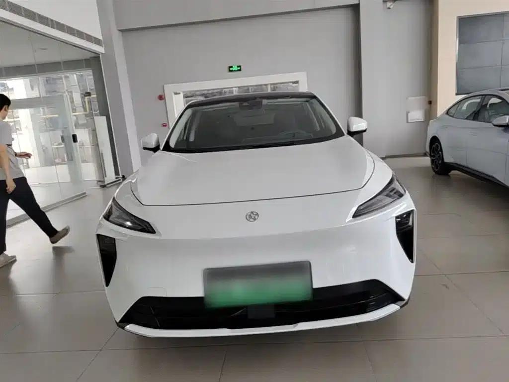 Venucia V DD-i 2025 Orca 150km Joyful Edition — миниатюра 3