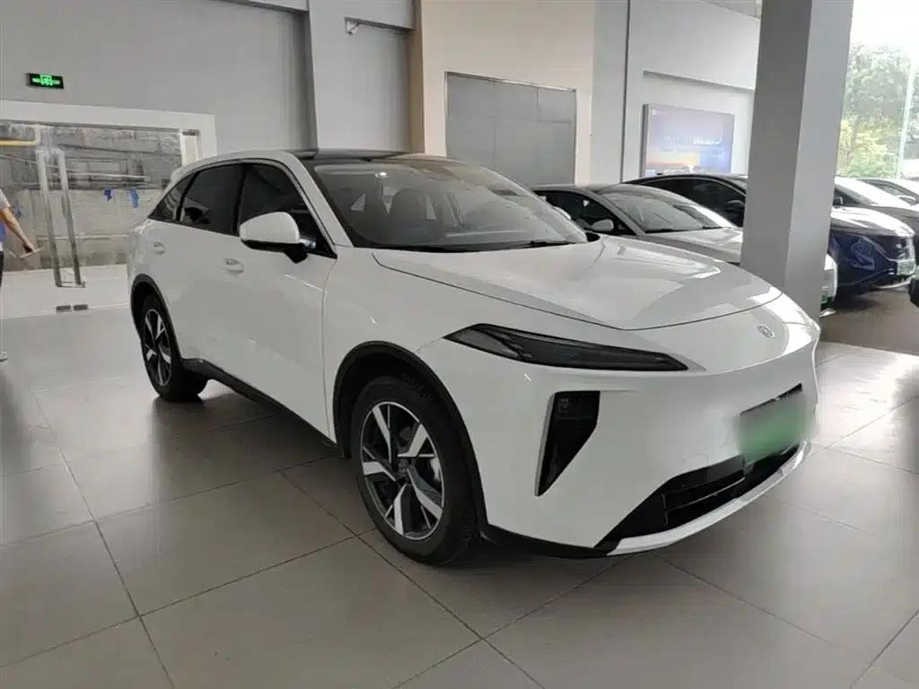 Venucia V DD-i 2025 Orca 150km Joyful Edition — миниатюра 4