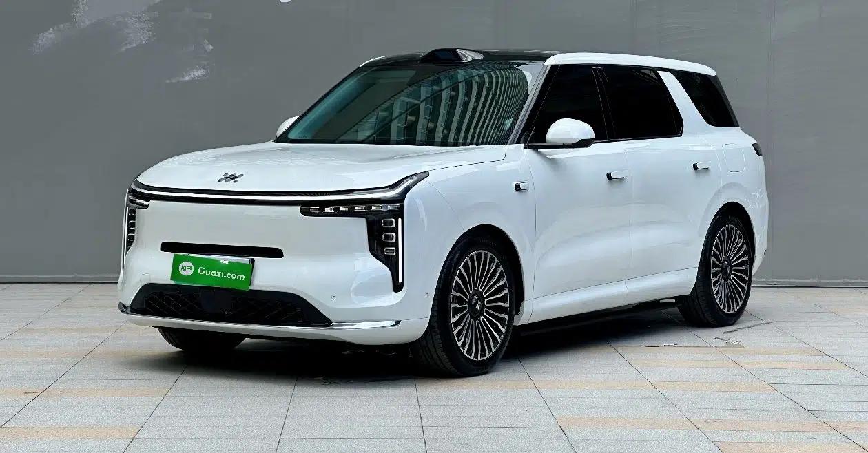 IM Zhiji LS8 2026 Model 66 Ultra Tech Flagship Five-Seat — миниатюра 1
