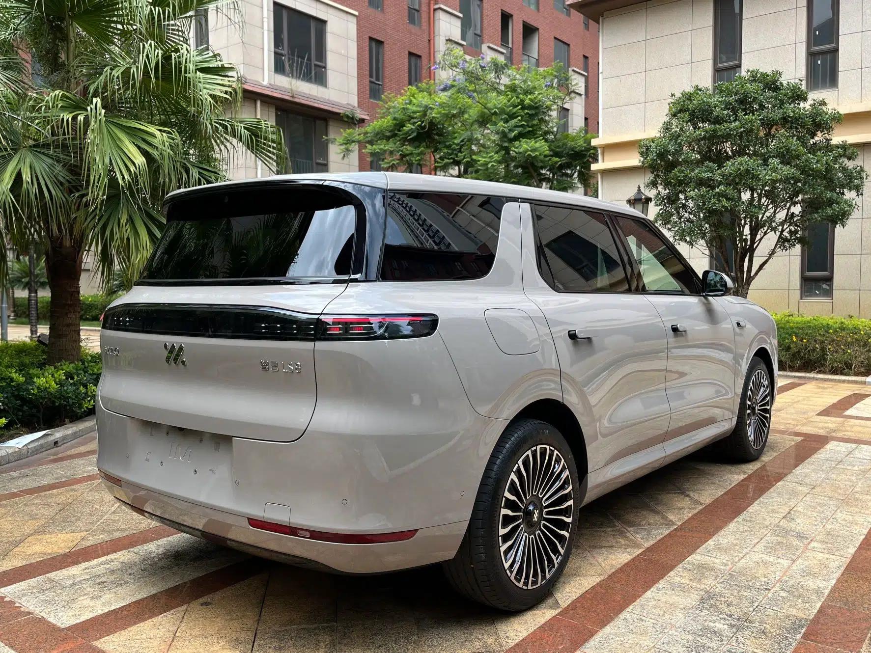 IM Zhiji LS8 2026 Model 52 Max+ Luxury Six-Seat — миниатюра 17