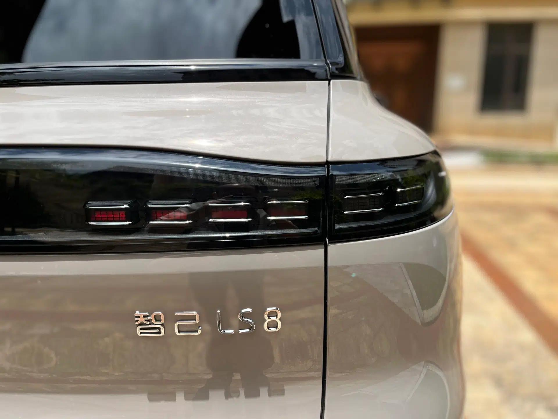 IM Zhiji LS8 2026 Model 52 Max+ Luxury Six-Seat — миниатюра 21