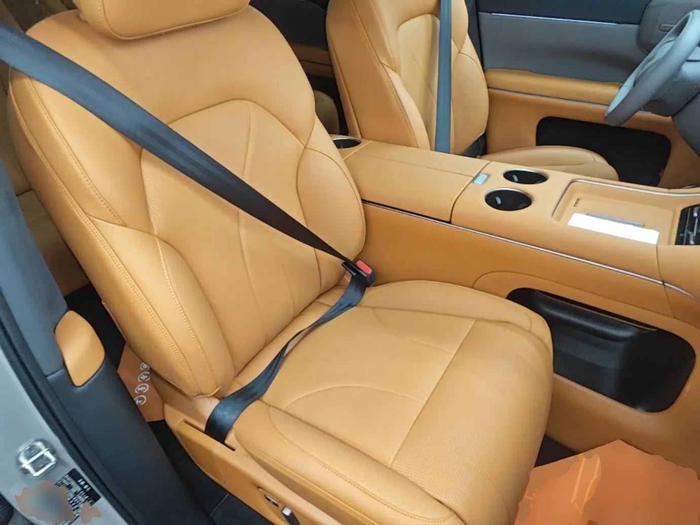 IM Zhiji LS8 2026 Model 52 Max+ Luxury Six-Seat — миниатюра 30