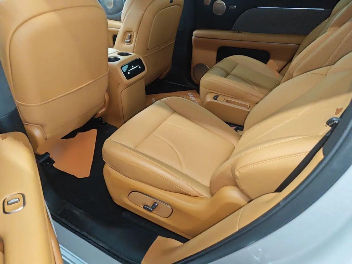 IM Zhiji LS8 2026 Model 52 Max+ Luxury Six-Seat — миниатюра 31