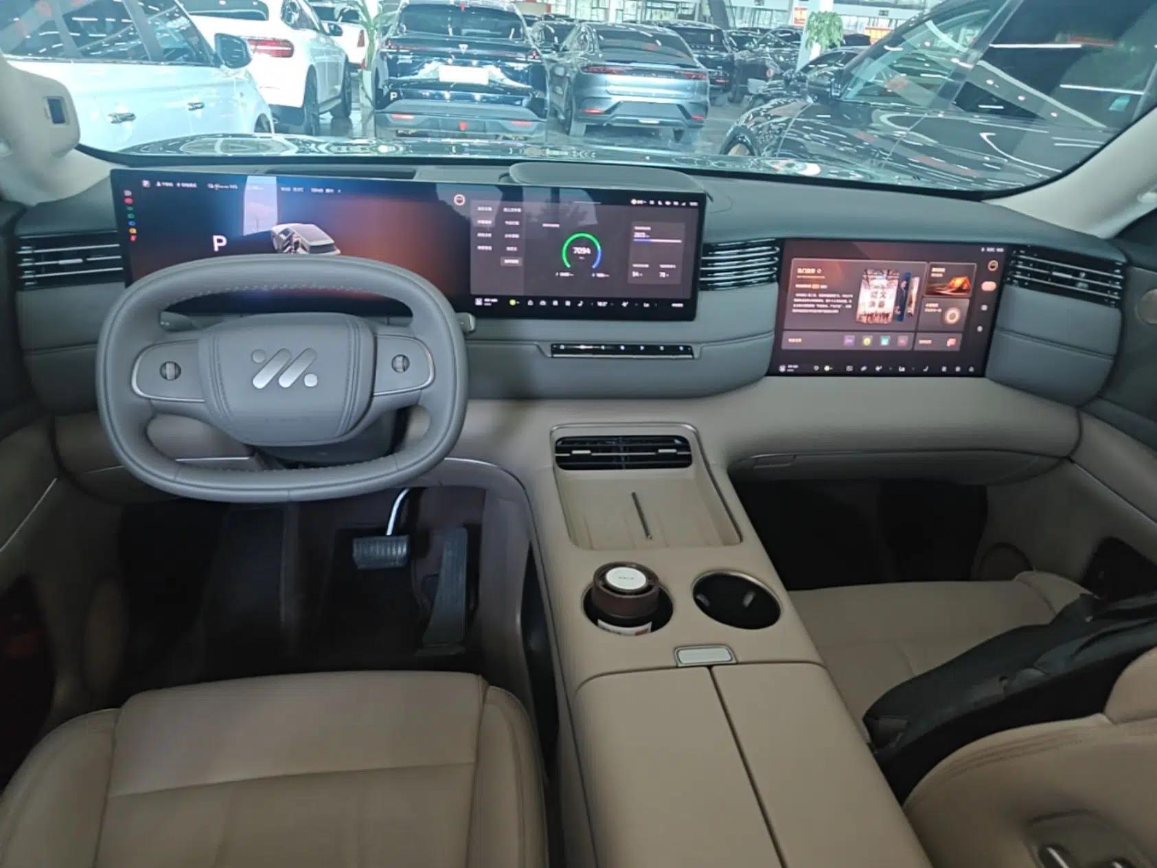 IM Zhiji LS8 2026 Model 66 Ultra Luxury Six-Seat — миниатюра 17