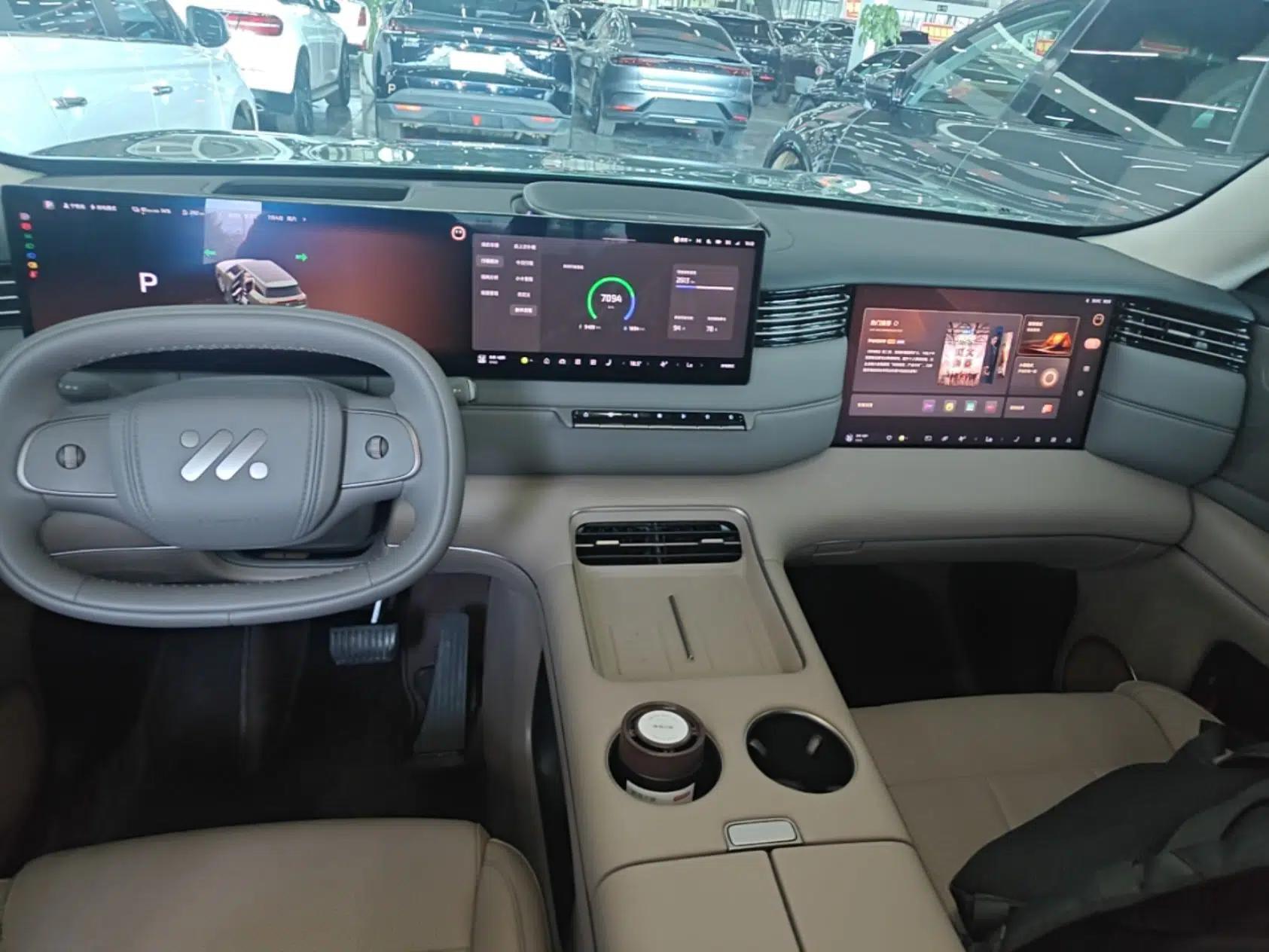 IM Zhiji LS8 2026 Model 66 Ultra Luxury Six-Seat — миниатюра 20