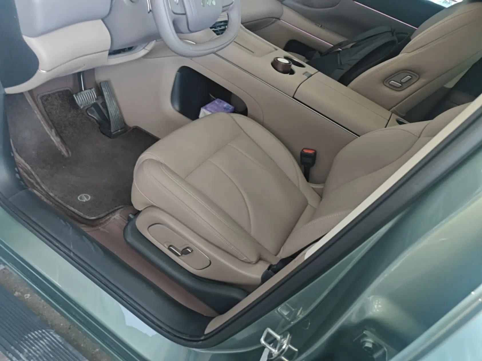 IM Zhiji LS8 2026 Model 66 Ultra Luxury Six-Seat — миниатюра 22