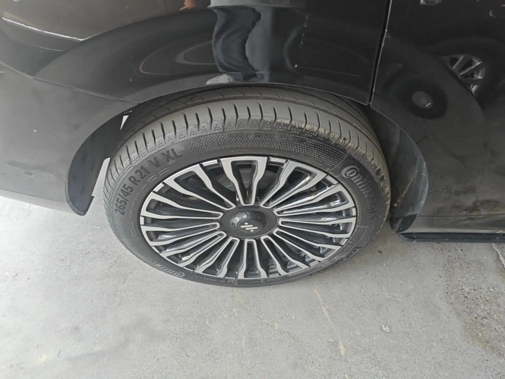 IM Zhiji LS8 2026 Model 52 Max+ Luxury Six-Seat — миниатюра 16