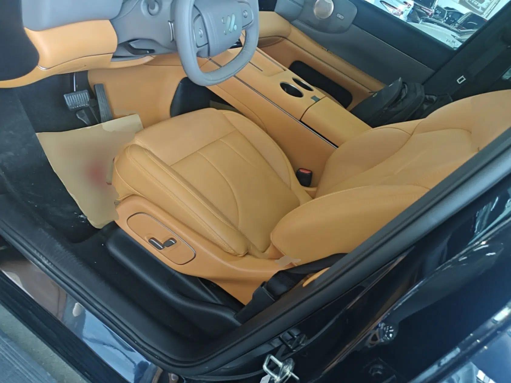 IM Zhiji LS8 2026 Model 52 Max+ Luxury Six-Seat — миниатюра 22