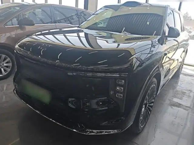 IM Zhiji LS8 2026 Model 52 Max+ Luxury Six-Seat