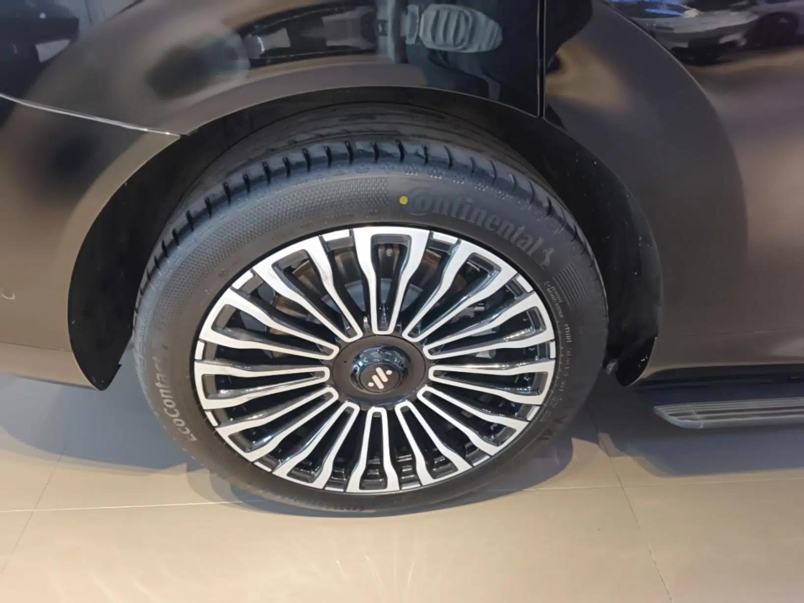 IM Zhiji LS8 2026 Model 66 Ultra Luxury Six-Seat — миниатюра 11