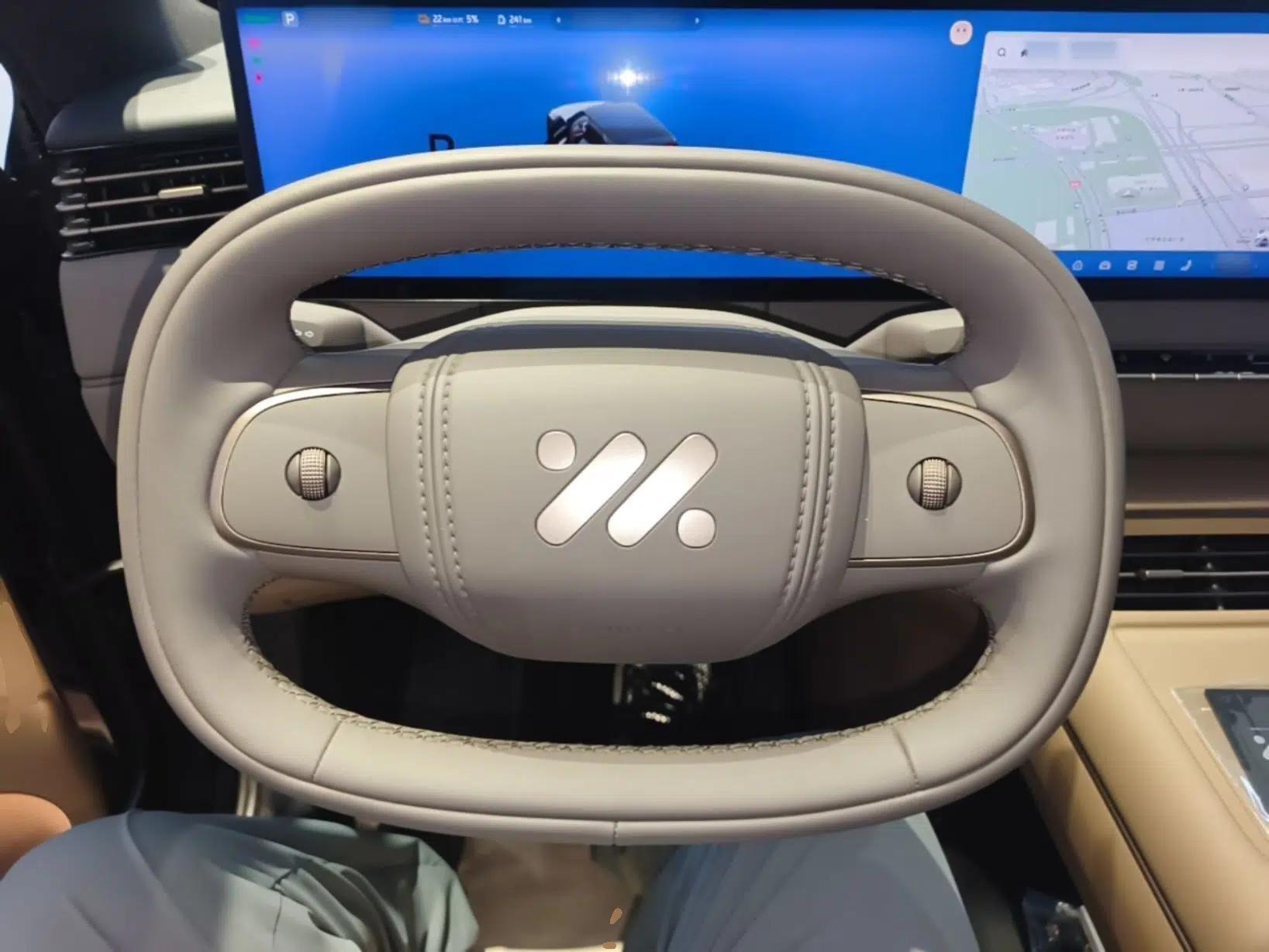 IM Zhiji LS8 2026 Model 66 Ultra Luxury Six-Seat — миниатюра 13