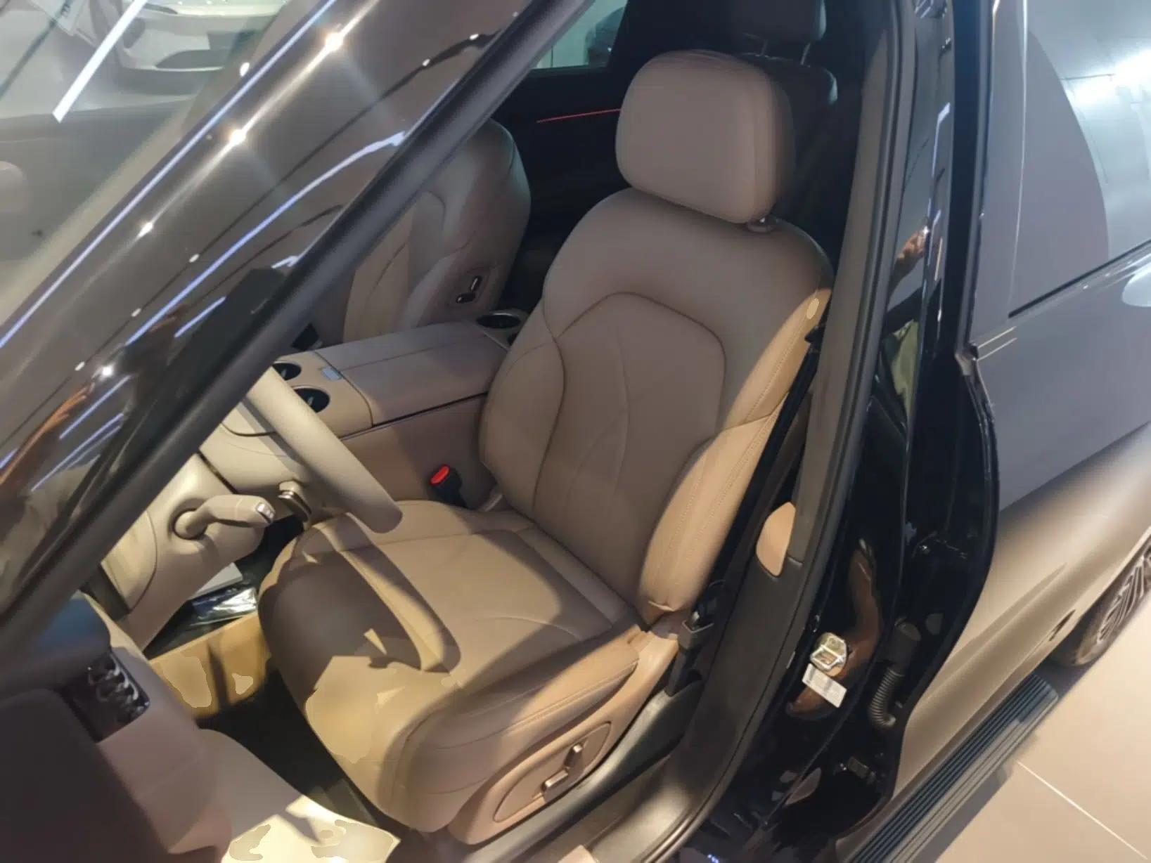 IM Zhiji LS8 2026 Model 66 Ultra Luxury Six-Seat — миниатюра 17