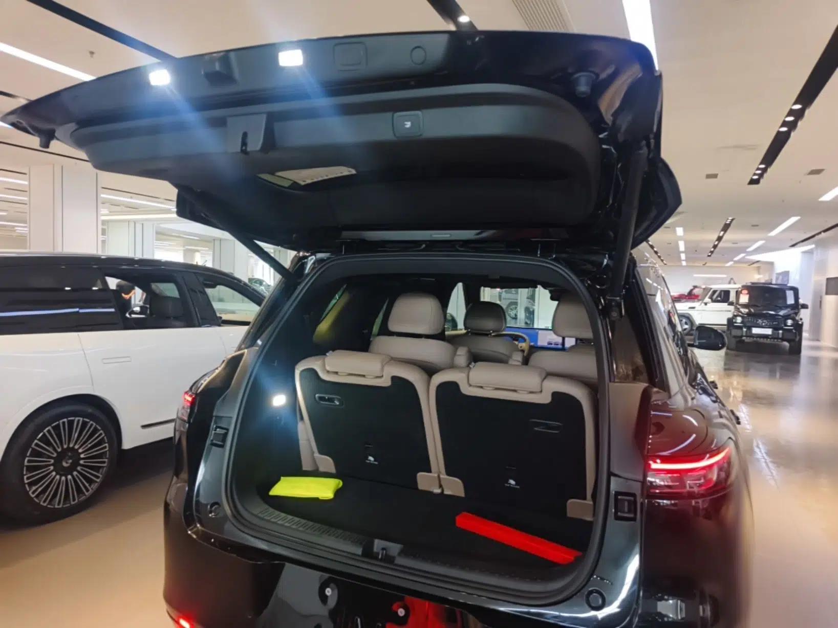 IM Zhiji LS8 2026 Model 66 Ultra Luxury Six-Seat — миниатюра 22