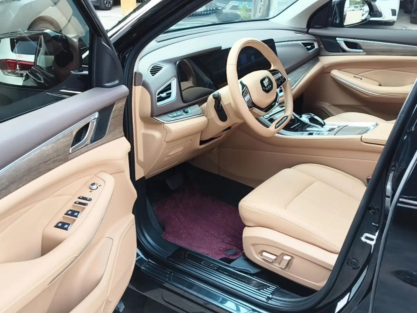 Landian E5 2024 Honor Edition 100KM Deluxe 7-Seater — миниатюра 28