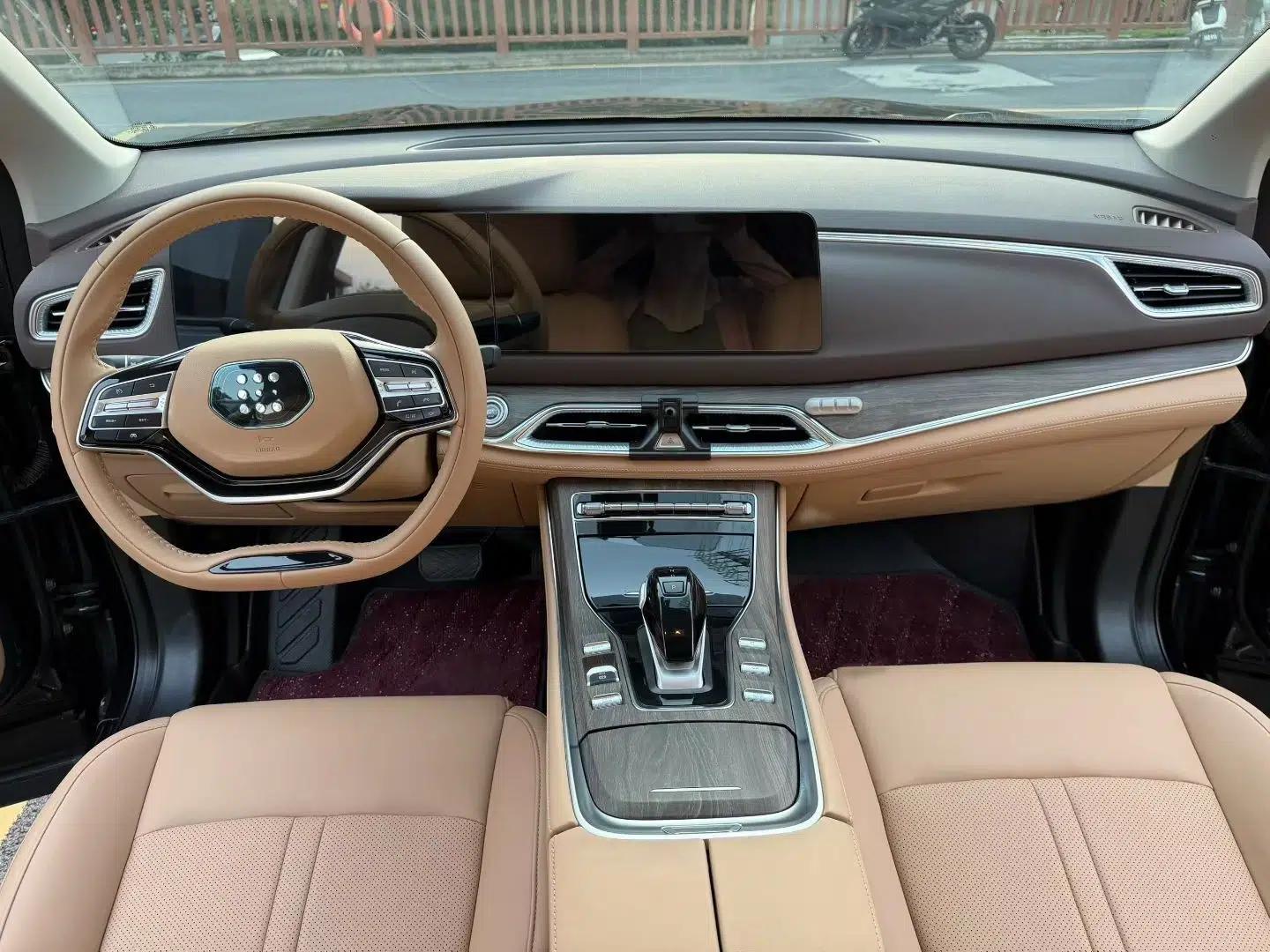 Landian E5 2024 Honor Edition 100KM Deluxe 7-Seater — миниатюра 34