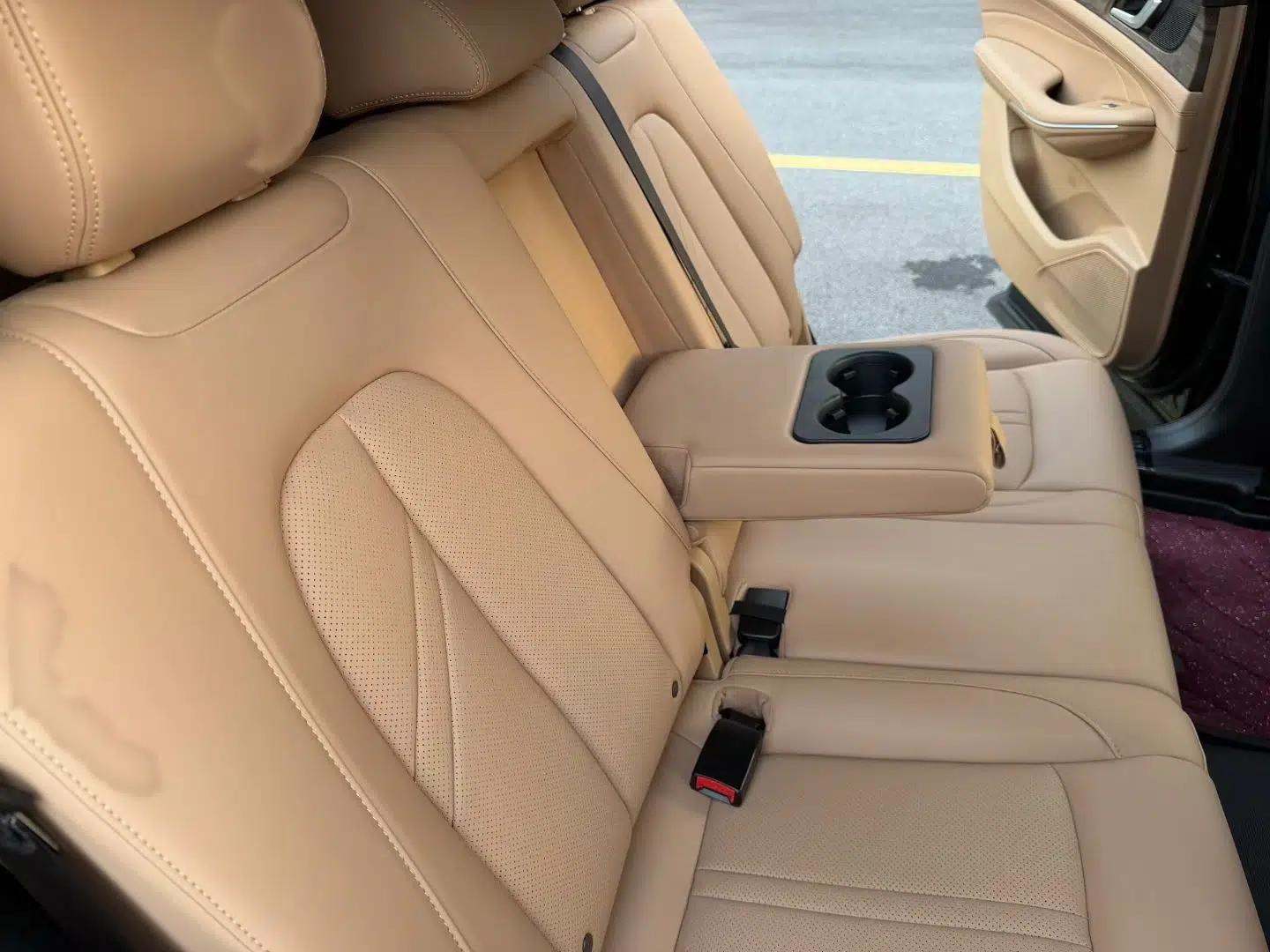 Landian E5 2024 Honor Edition 100KM Deluxe 7-Seater — миниатюра 36
