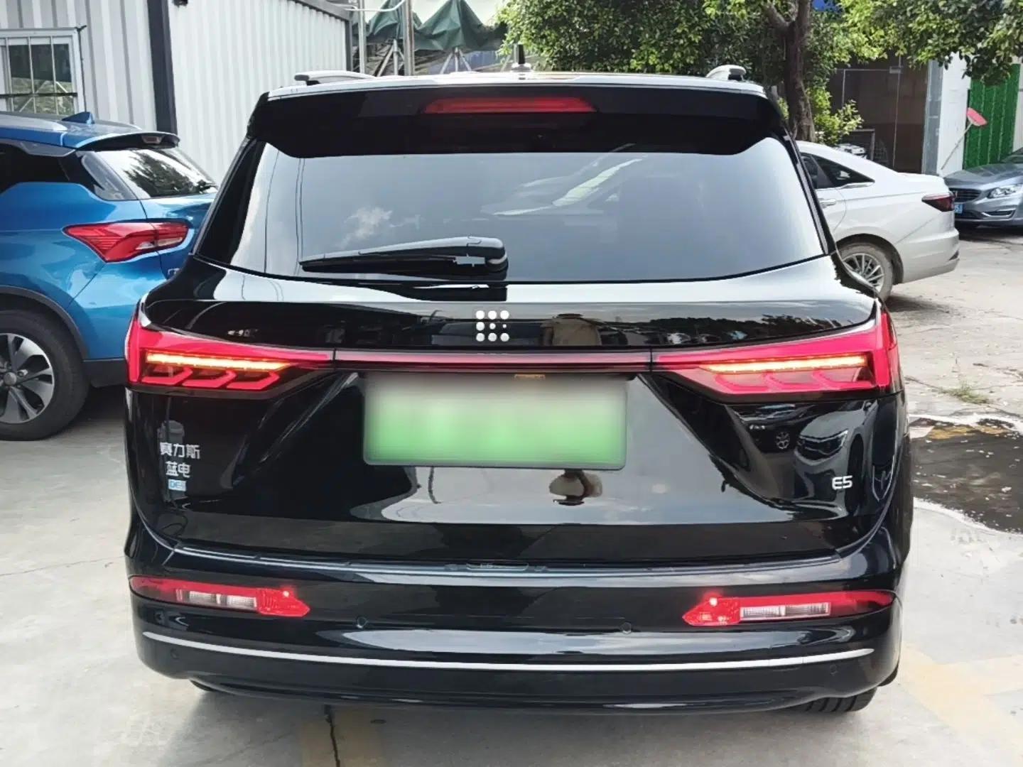 Landian E5 2024 Honor Edition 100KM Deluxe 7-Seater — миниатюра 5