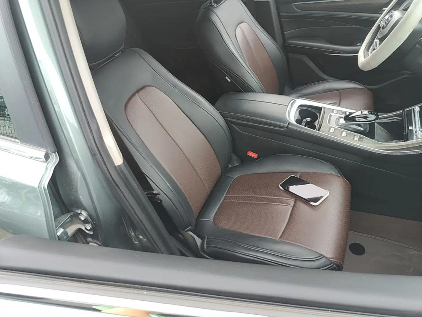 Landian E5 2023 1.5L DE-i 100KM Comfort Edition 7-Seater — миниатюра 24