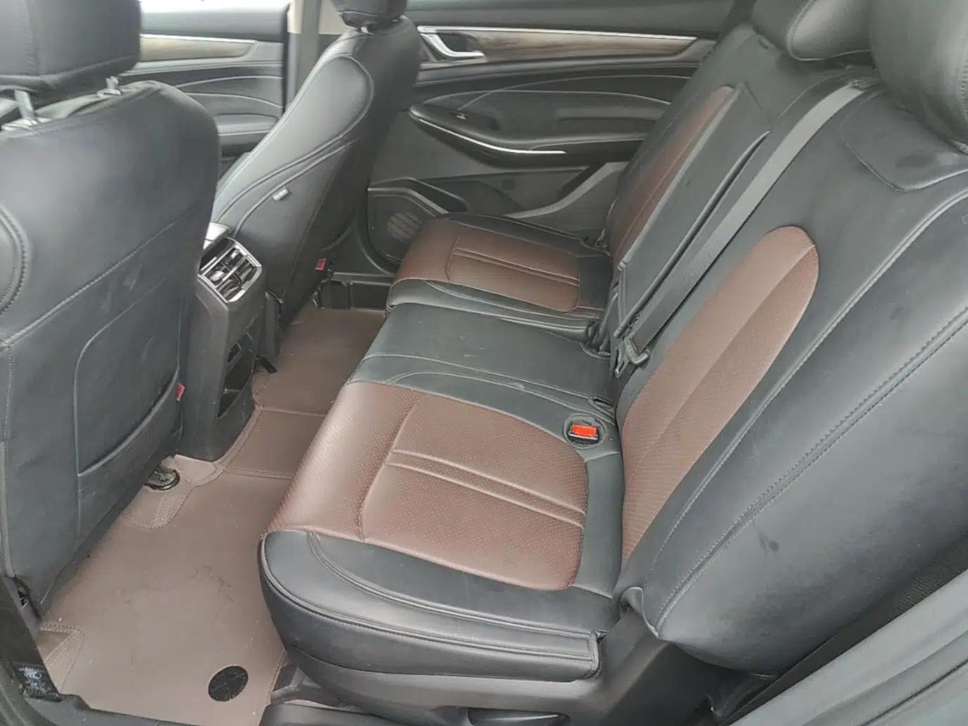 Landian E5 2023 1.5L DE-i 100KM Comfort Edition 7-Seater — миниатюра 25