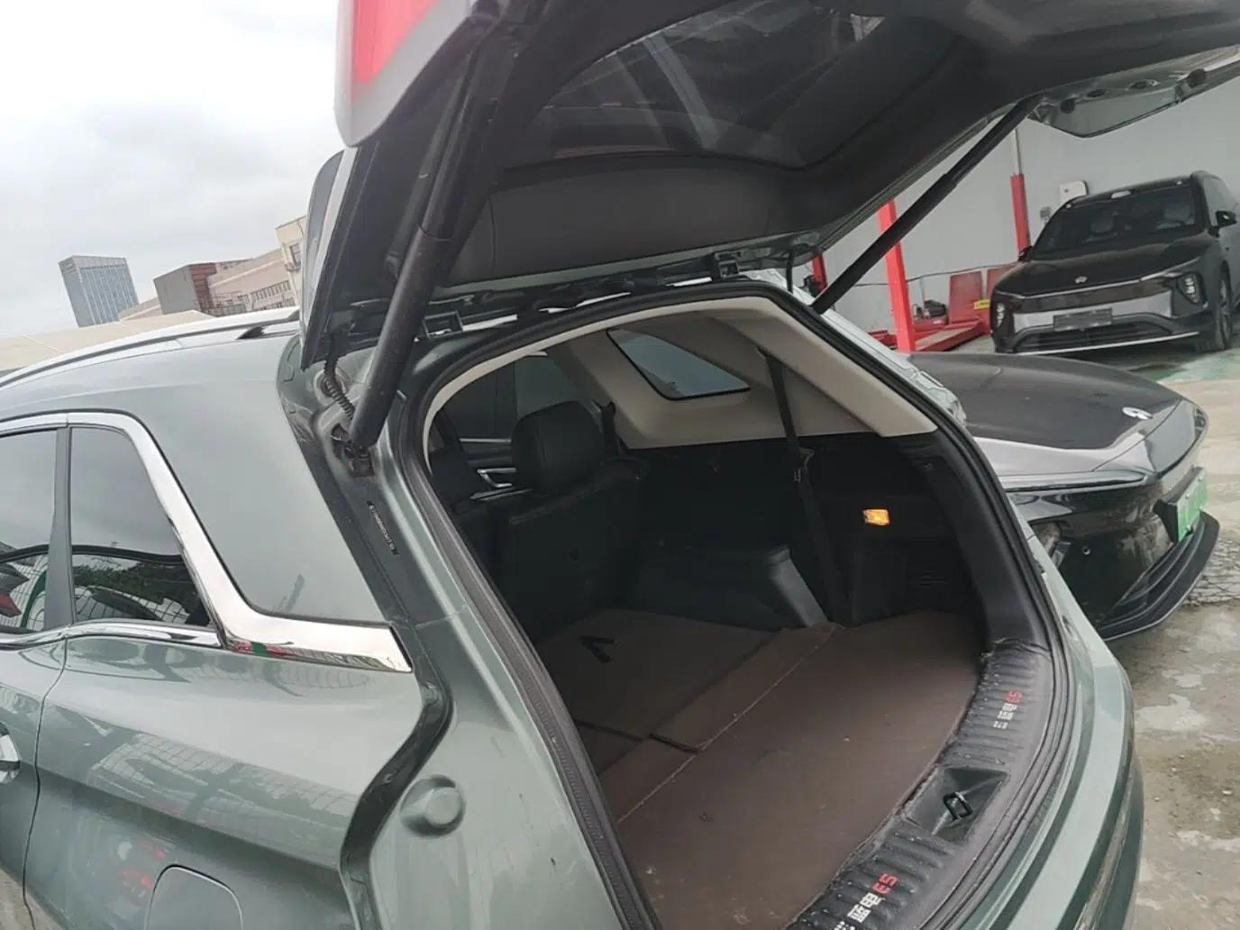 Landian E5 2023 1.5L DE-i 100KM Comfort Edition 7-Seater — миниатюра 27